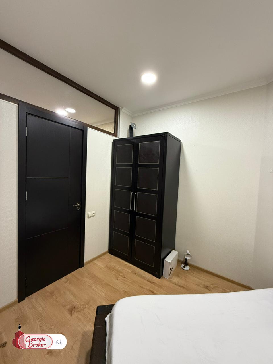 nearly repaired 5-room apartment for sale